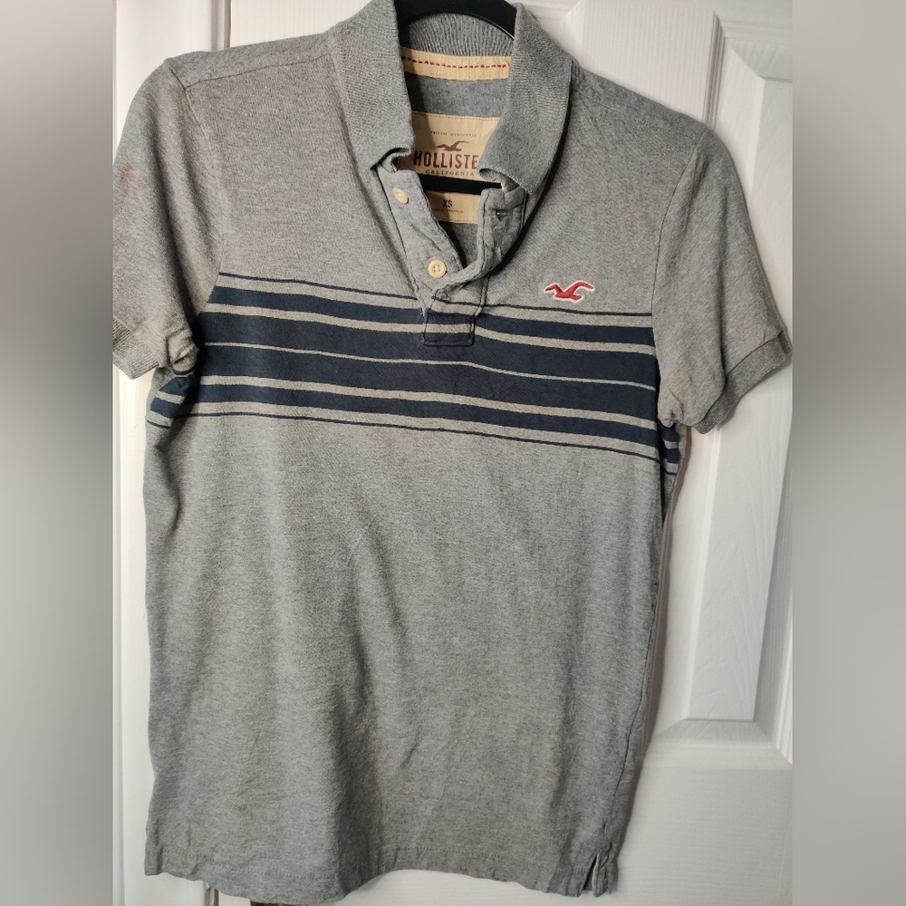 Hollister Men's Gray Polo Shirt